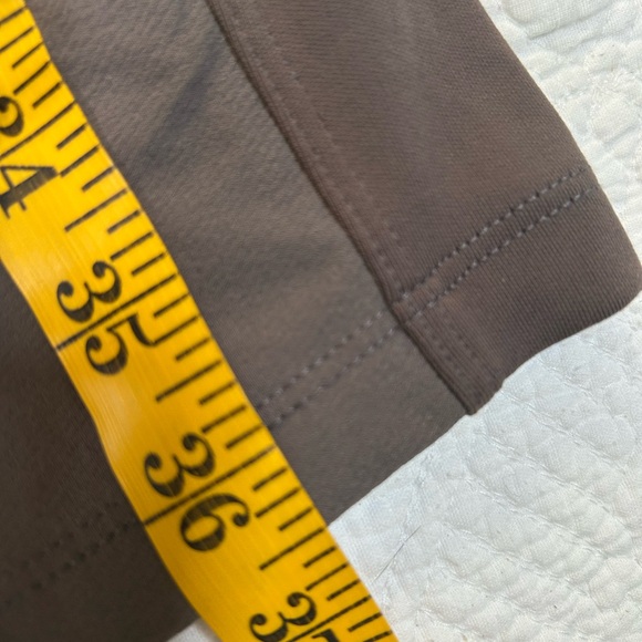 Athleta Headlands Hybrid Tight Pant in Shale (grey) size 4. Nice shape - Picture 14 of 16